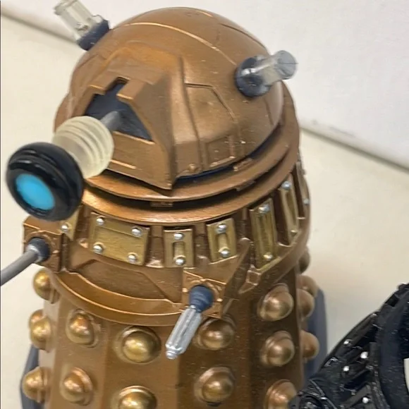 Set of 2 Dr. Who series Delek 3.5 inch figures by Funko pop - Picture 6 of 16